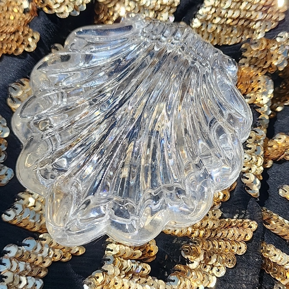 Vintage Glass Lidded Seashell Trinket Box